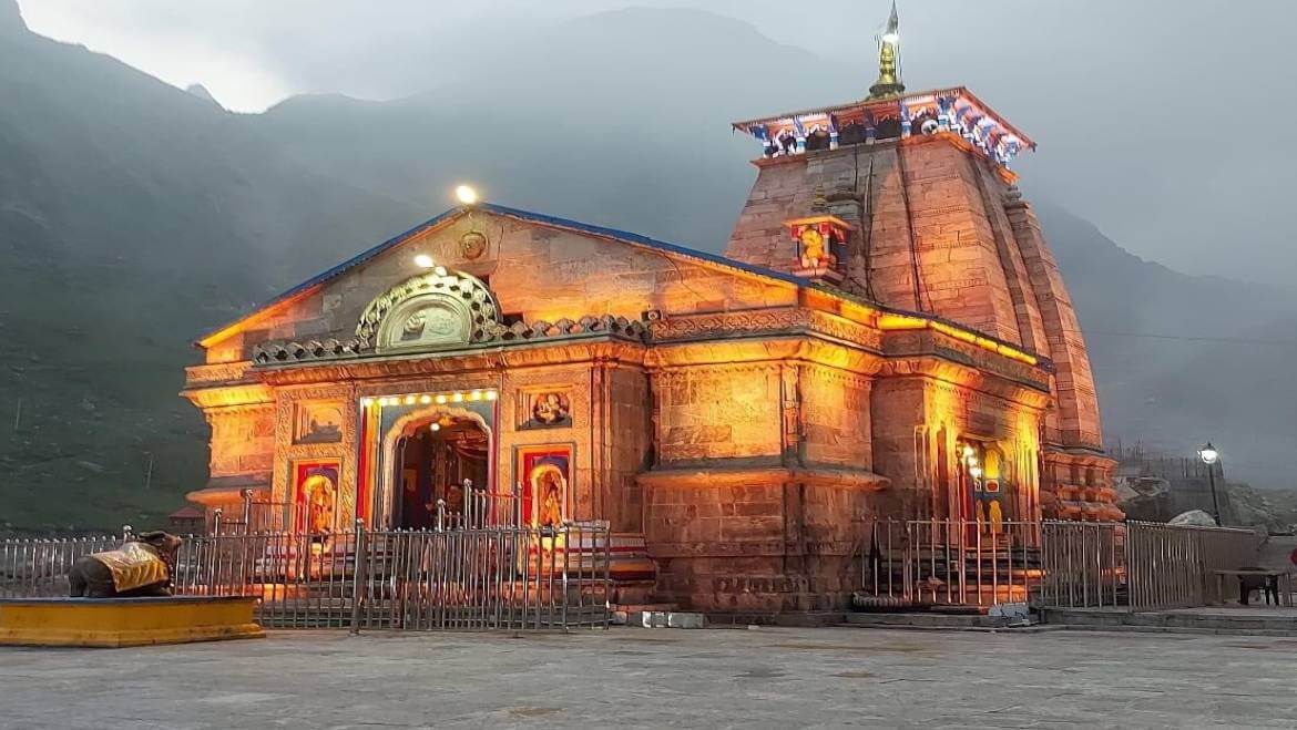 Dehradun to chardham taxi service