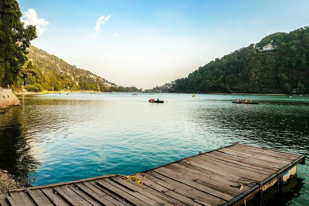 Delhi to nainital taxi service
